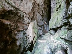 -龙水峡地缝景区