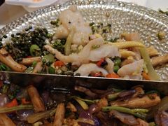 -小鱼小牛·鱼牛干锅·脆鱼火锅(世欧广场店)