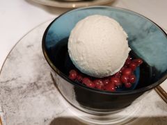 椰子红豆雪糕-闻见中国海南菜(K11店)