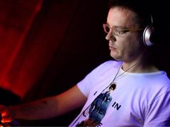 iphone_upload_pic-VERVO金酒吧·独立电音俱乐部(正义坊购物中心店)