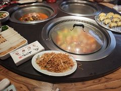 -山河屯铁锅炖鲜鹅·东北菜(开发区一店)