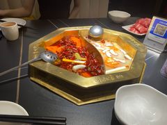 鸳鸯锅-蜀九香火锅(彩虹店)