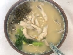 招牌黄鱼面-明呈黄鱼面馆(斜土路店)