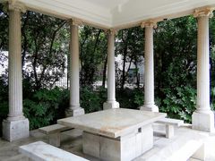 -静安公园(静安寺街道)