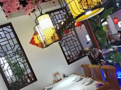 -春天里餐厅(西田城店)