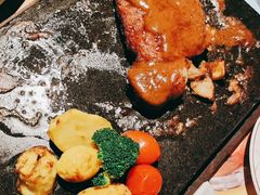 -绿茵小镇中西餐厅(五岭店)