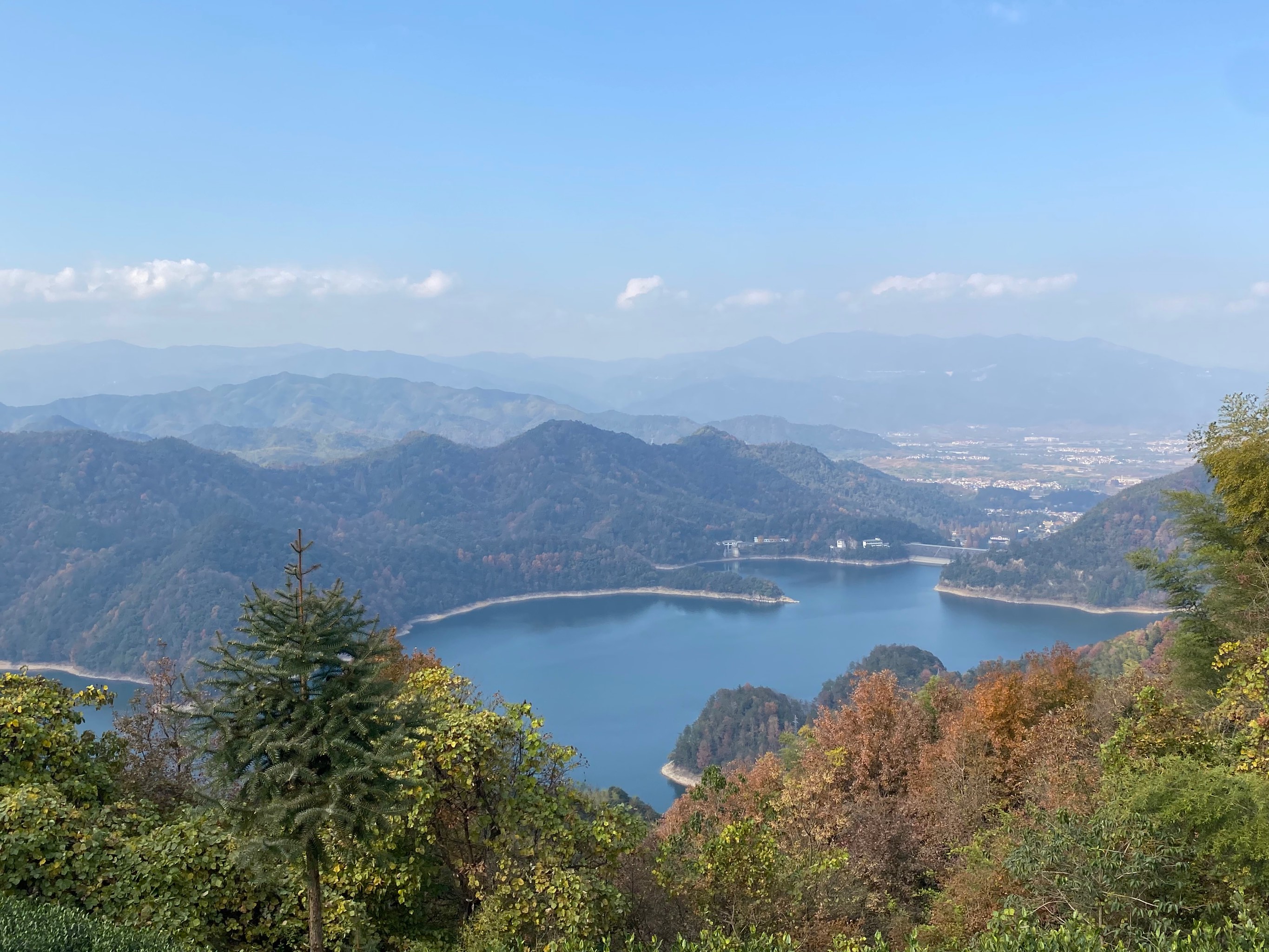 绍兴徒步旅行的步道图片