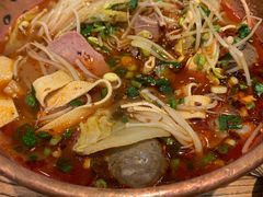 -成都你六姐·牛肉冒菜(上海环宇荟店)