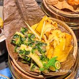 统统在线️ 涮锅用的水都是农夫山泉矿泉水 -