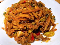 桂林酸笋紫苏炒牛腱-桂小厨广西菜(印象城店)