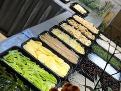 -香园自助小火锅