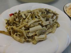 -天乐农家鱼头王(天目湖店)