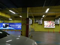 -欧尚超市苏州店停车场(金鸡湖路店)
