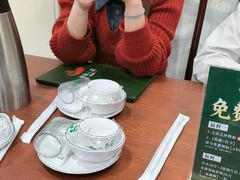 -湖南人家湘菜馆(镇江路店)