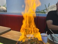 招牌火焰厚切牛肉-蜜桃餐厅·伴山(绿宝广场店)