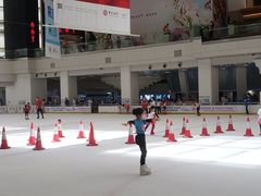 -冰纷万象滑冰场(深圳万象城店)
