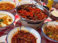 -笨豆腐居民楼菜馆•江西小炒(天津开发区店)