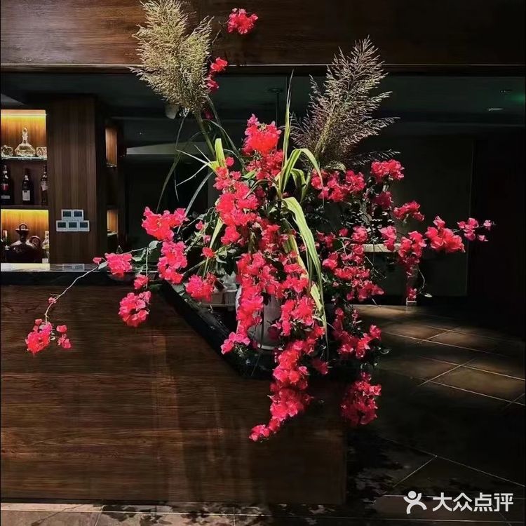 那这必定是你最好的选择！餐厅在鸿恩寺森林公园附近