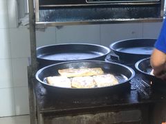 自助取餐区-王三姑牛肉饼