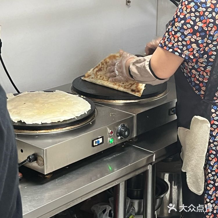 滕州菜煎饼这个品类在杭州太珍贵了[流泪]