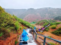-波浪谷
