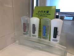 -上海虹桥君丽假日酒店(娄山关路地铁站店)