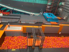 -极限PLAY运动娱乐新世界·团建派对潮玩休闲馆·室内蹦极高空游乐园