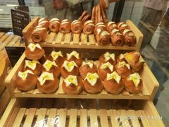 -Dough&Joe团憩(瑞虹天地月亮湾店)