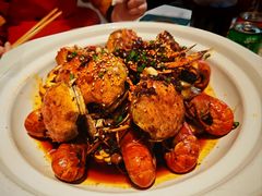 -肥肥虾庄·金牌油焖大虾(汉街SKP店)