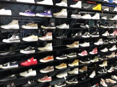 -ABC MART(心斎橋店)