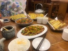 -宣海荣锅贴大王·陕味小吃集(钟楼店)