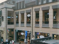 -王府井奥莱临潼小镇(临潼店)