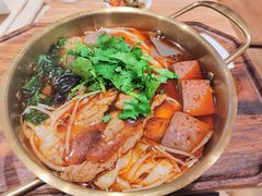老成都冒牛肉粉-小满手工粉(上海新世界城店)