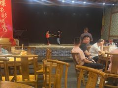 -亮欢寨酸汤鱼(沙冲路店)
