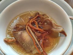 云南经典汽锅鸡-云海肴·汽锅鸡·云南菜(苏州中心店)