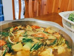 -苗家恒灵酸汤鱼-跳水牛肉连锁店(凯里总店)