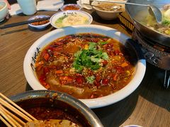 -肖四女乐山跷脚牛肉(南汇大学城生活广场店)