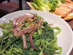 -大头虾越式风味餐厅(光明广场店)