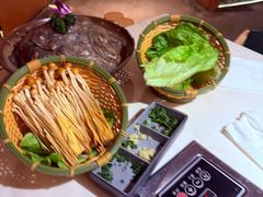 -喃喃椰·糟粕醋·椰子鸡火锅(七堡花园店)
