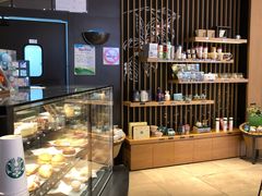 面包甜点陈列柜-星巴克(七宝领展广场1F店)