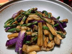 茄子爱豆角-青年公社烤鸭(熙悦天街店)