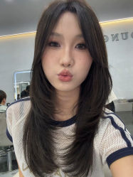 -YOUNG漾沙龙