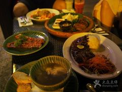 -Pundi Pundi Restaurant