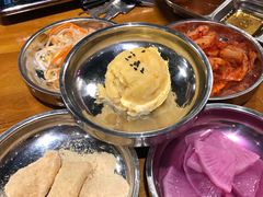 -唯成•韩国炭火烤肉 유성고기