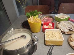 -罗二娘·鲜切牛自助火锅(罗湖东门步行街店)