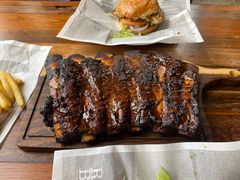 -Ribs & Burgers The Rocks