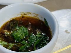 -贺阿又布依酸笋鱼