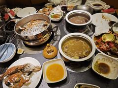 -钱小奴海鲜自助黑金店(杭州滨江龙湖店)