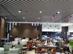 大堂-筠咖啡西餐厅(上海国展宝龙丽筠酒店)