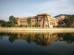 -梁家河村红色旅游区